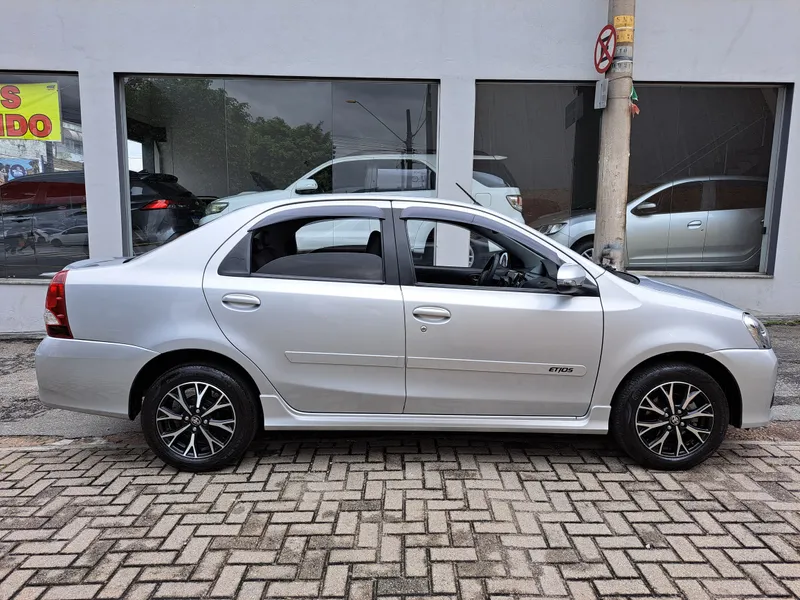 Toyota ETIOS 2017