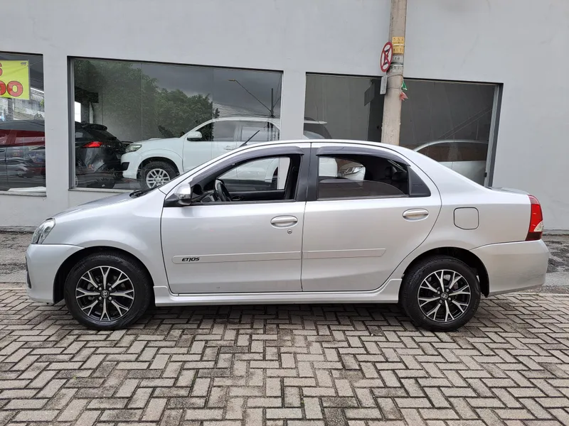 Toyota ETIOS 2017