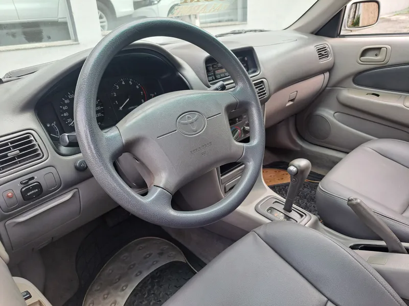 Toyota Corolla 2000