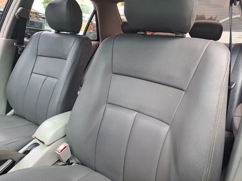 Toyota Corolla 2000