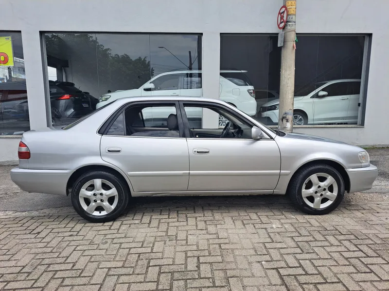 Toyota Corolla 2000