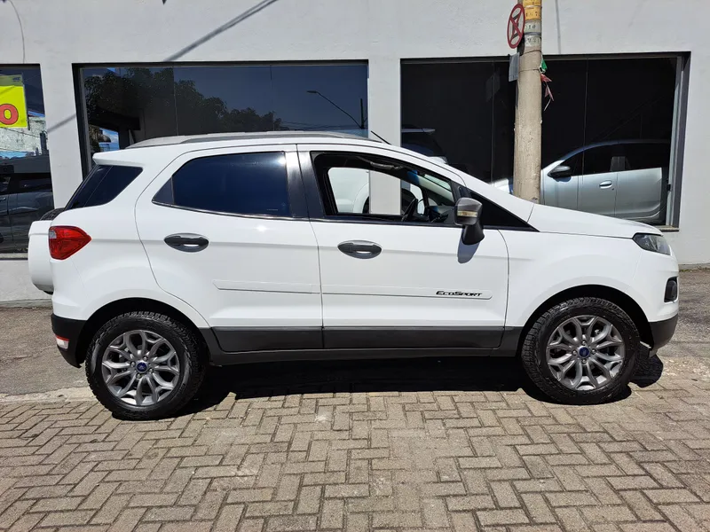 Ford EcoSport 2015
