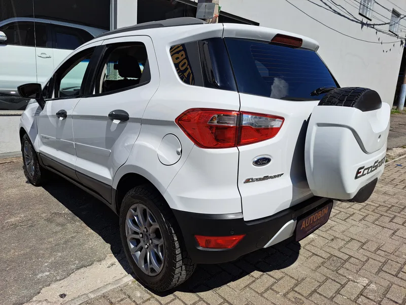 Ford EcoSport 2015