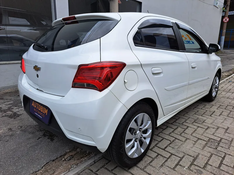 Chevrolet Onix 2018