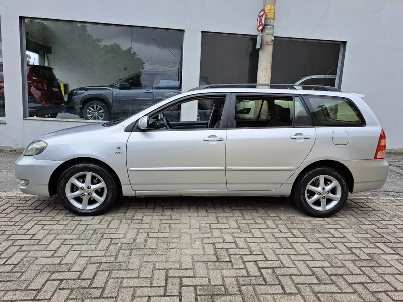 Toyota Corolla Fielder 2006