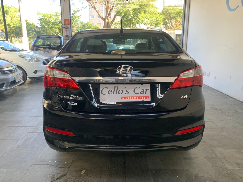 Hyundai HB20S Preto