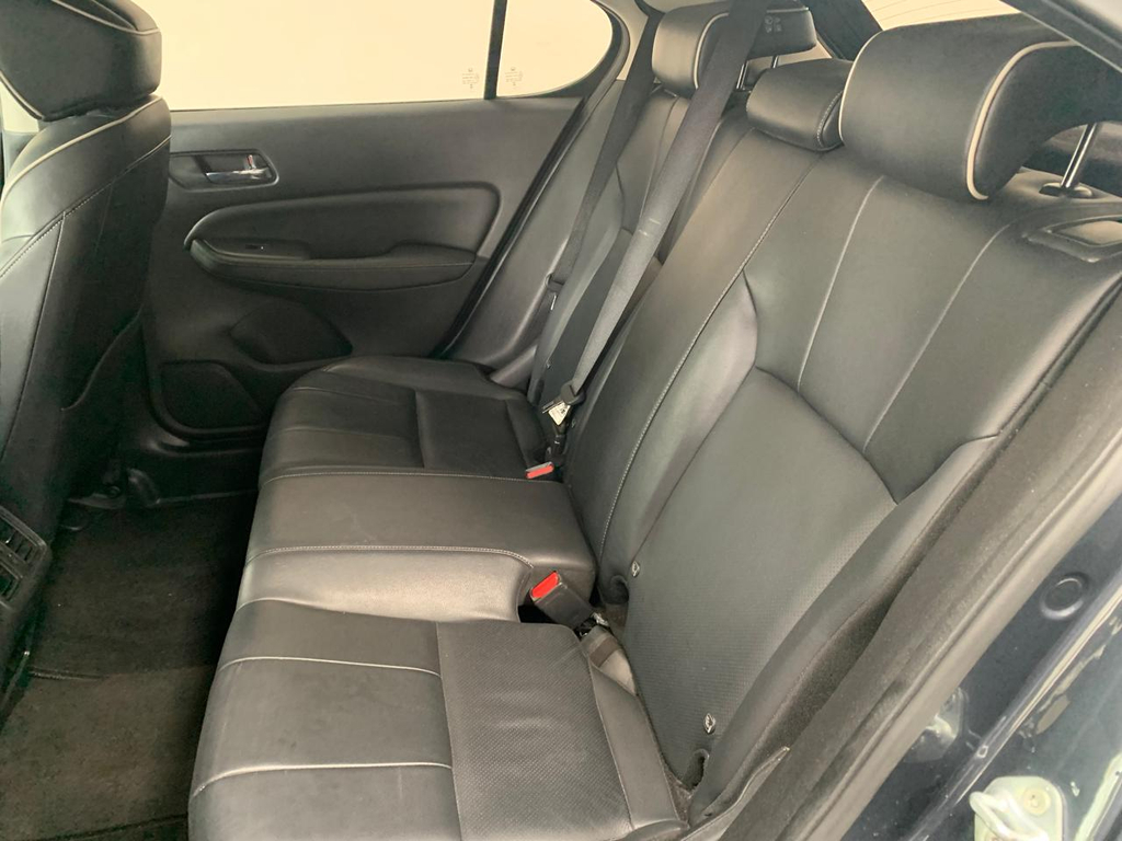 Honda City Cinza