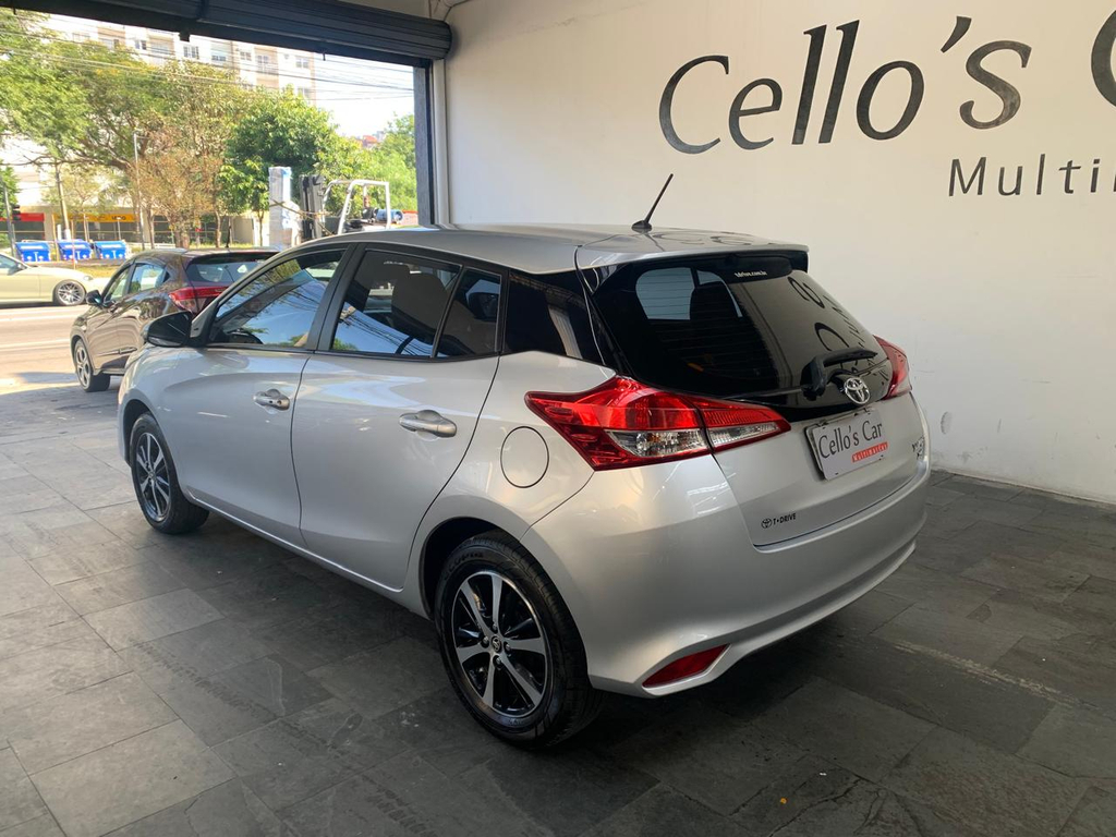 Toyota Yaris Prata