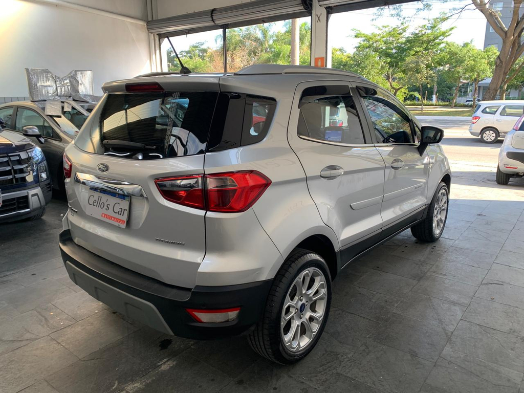 Ford EcoSport Prata