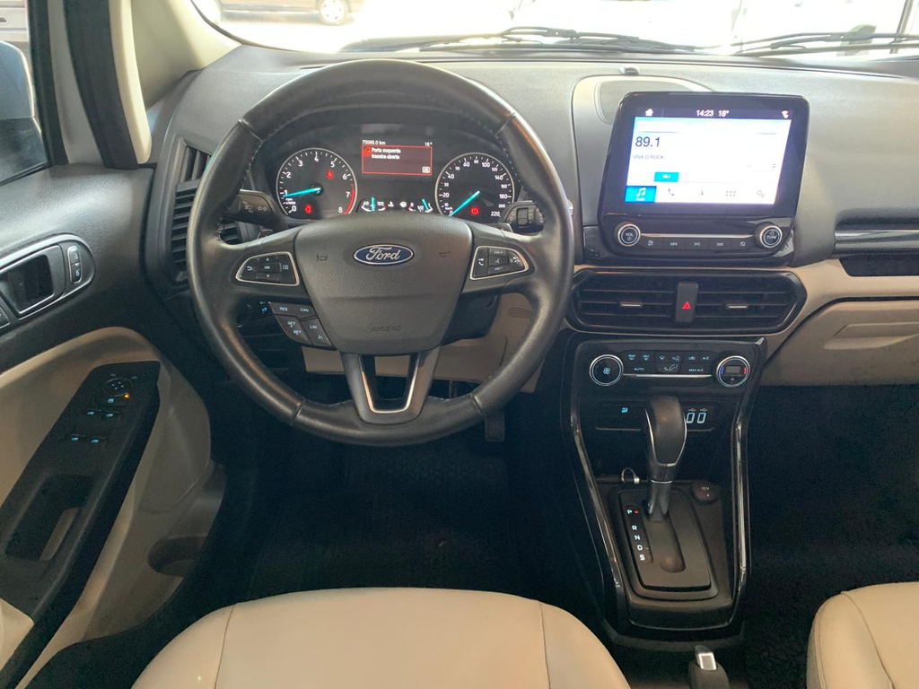 Ford EcoSport Prata