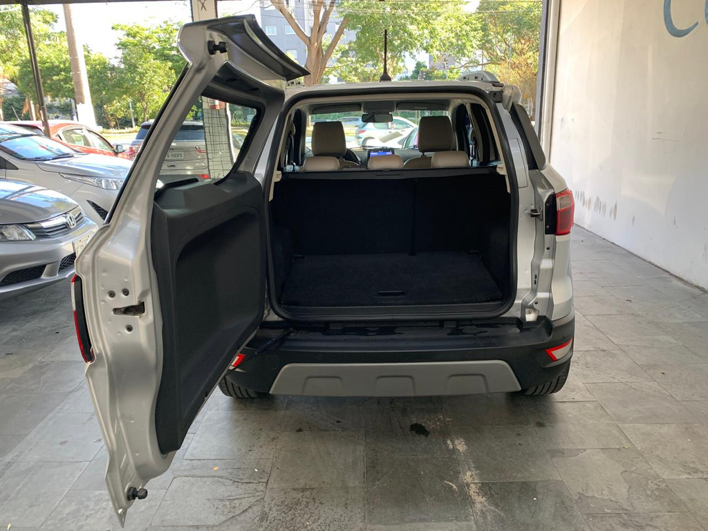Ford EcoSport Prata