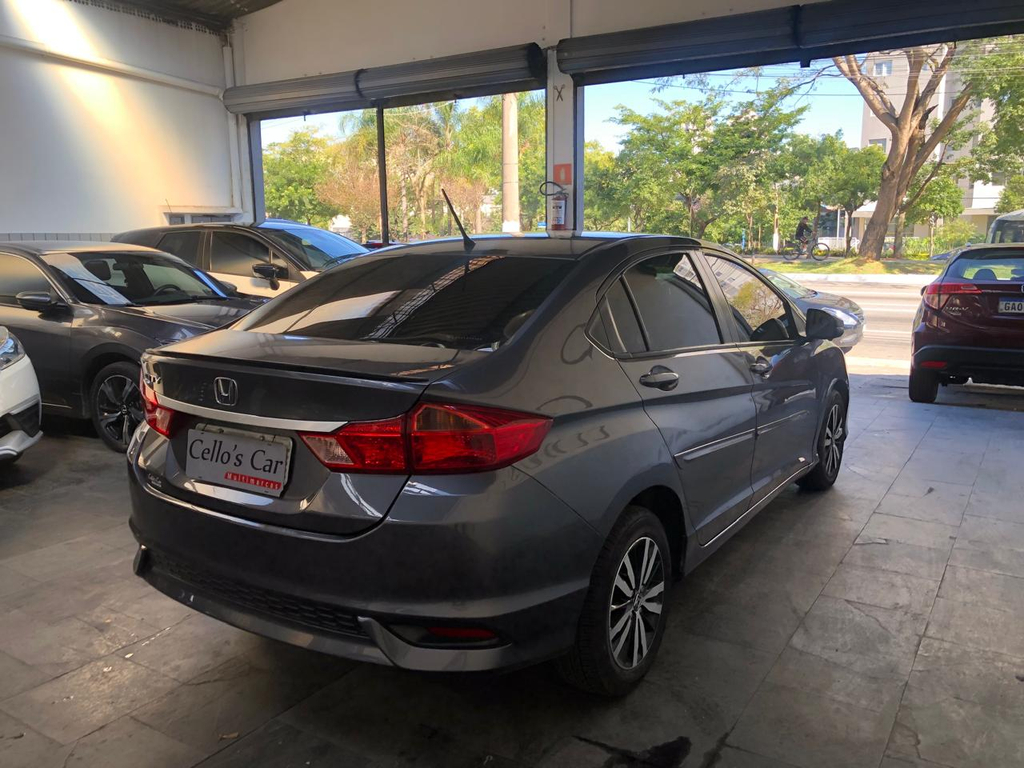 Honda City Cinza