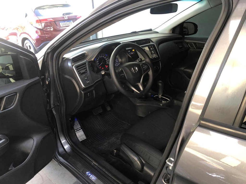 Honda City Cinza