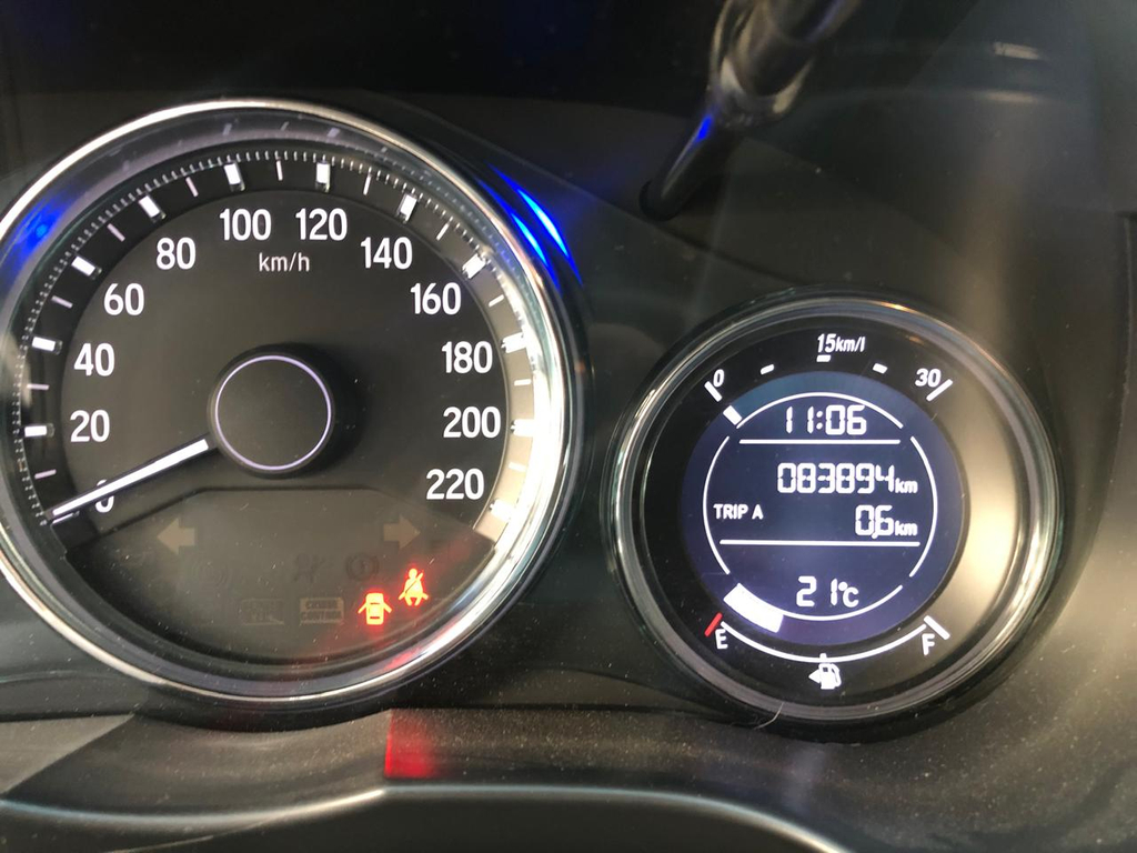 Honda City Cinza
