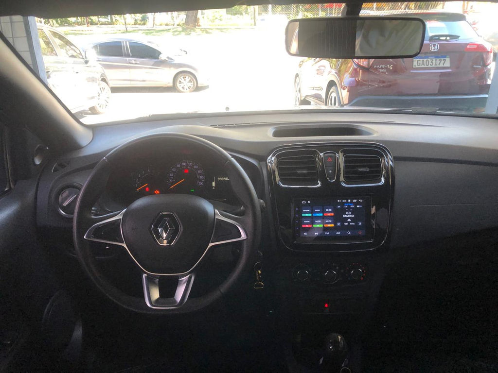 Renault Sandero Prata
