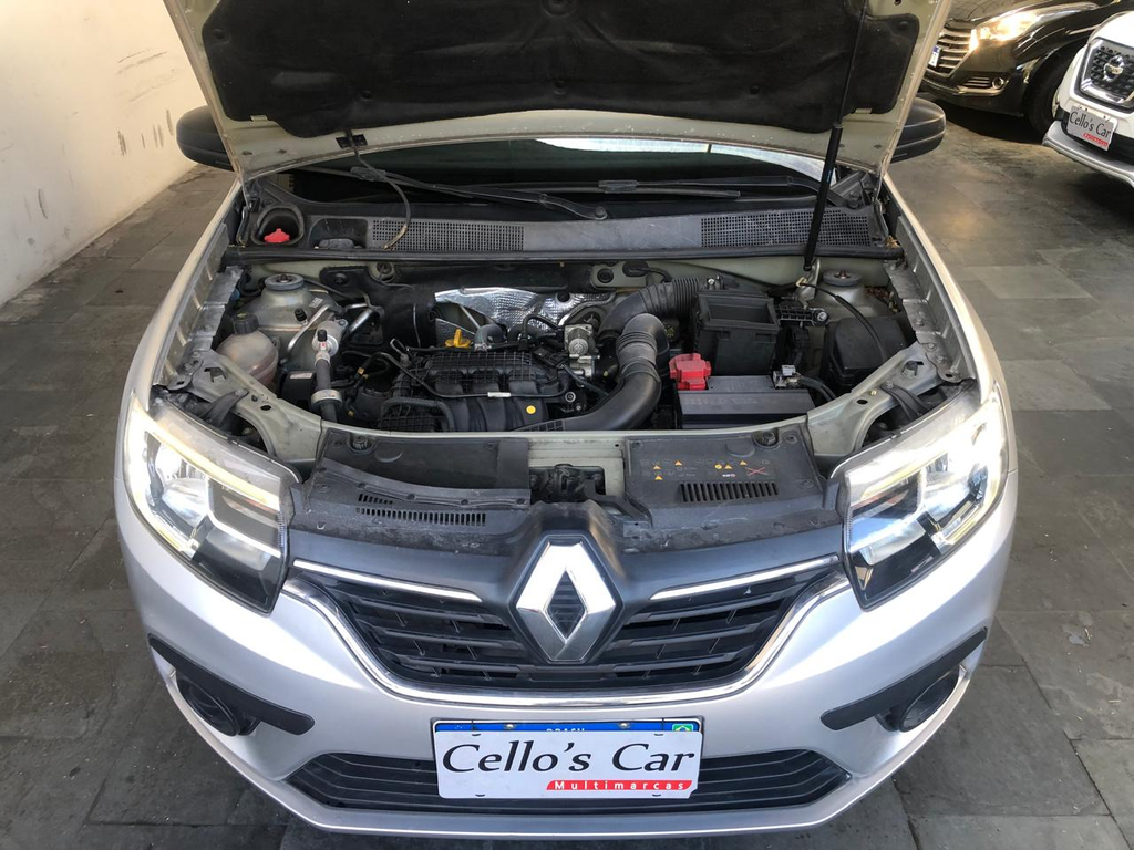 Renault Sandero Prata