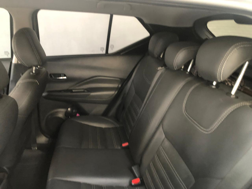 Nissan Kicks Prata