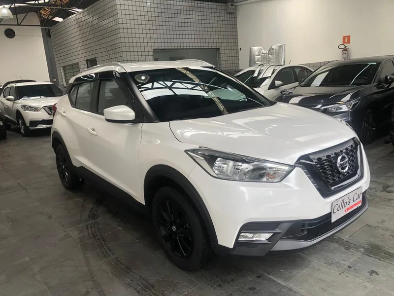 Nissan Kicks Branco