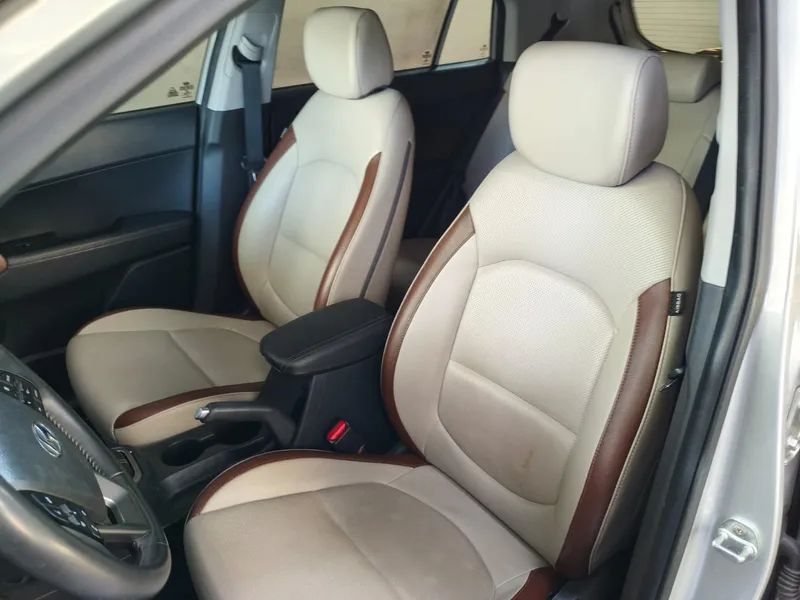 Hyundai Creta Prata