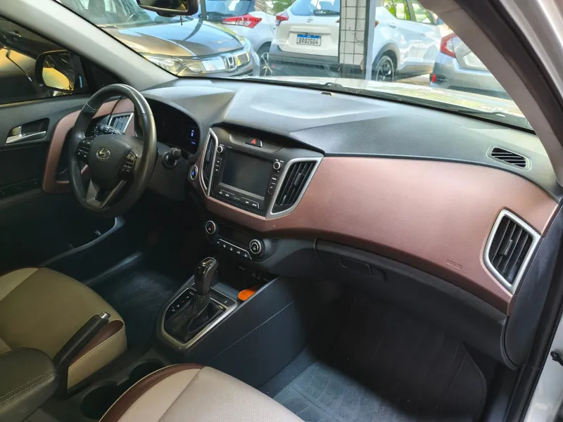 Hyundai Creta Prata