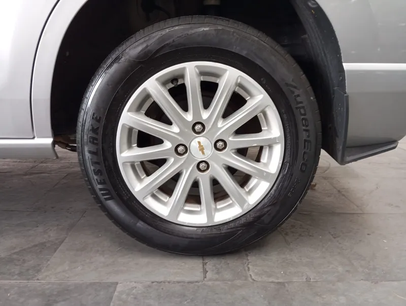 Chevrolet Spin Prata