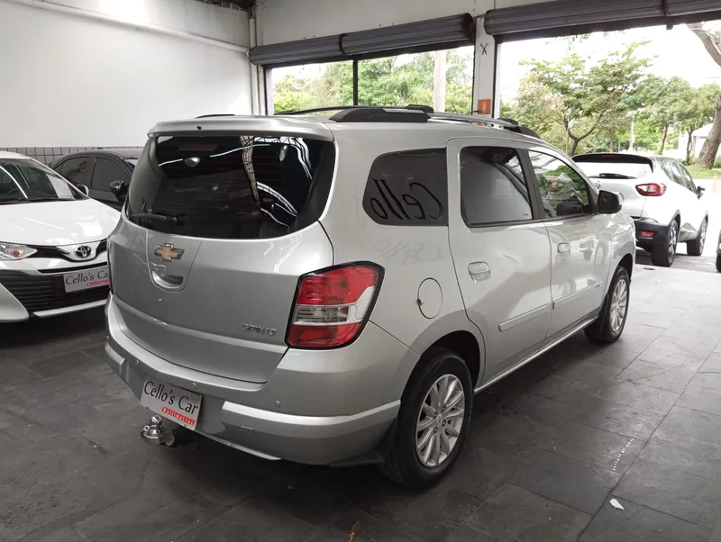 Chevrolet Spin Prata