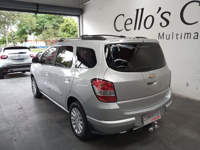 Chevrolet Spin Prata