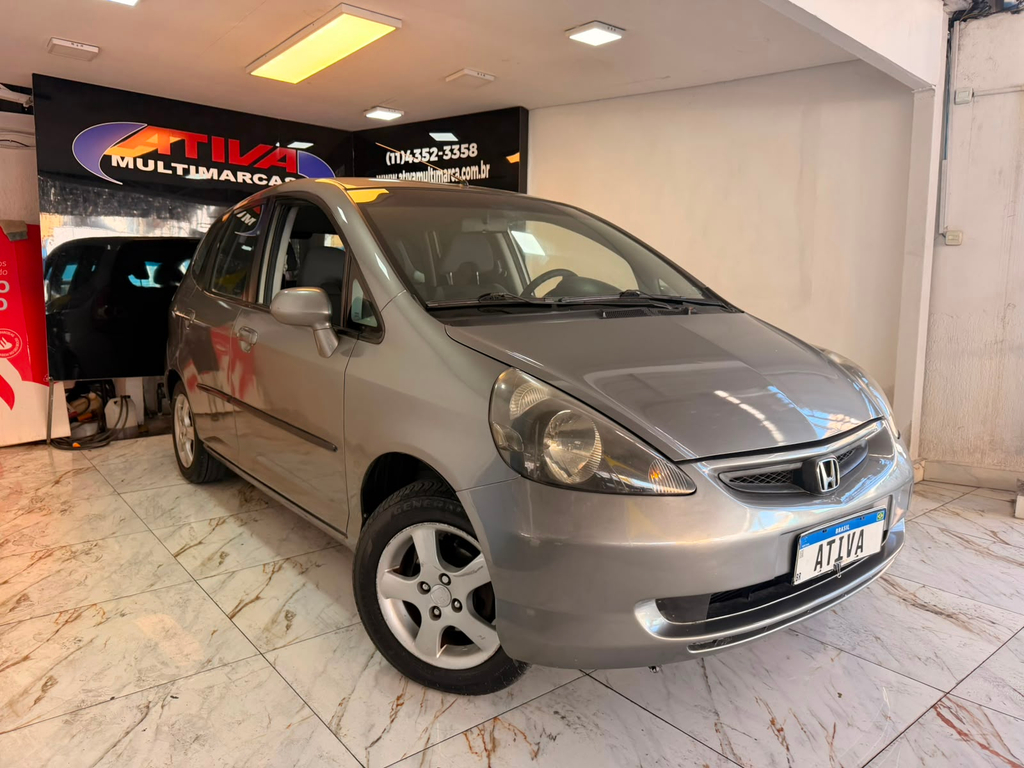 Honda Fit Cinza