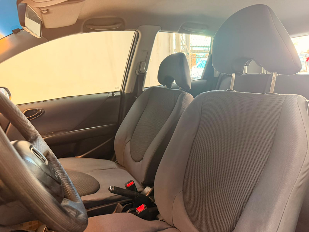 Honda Fit Cinza