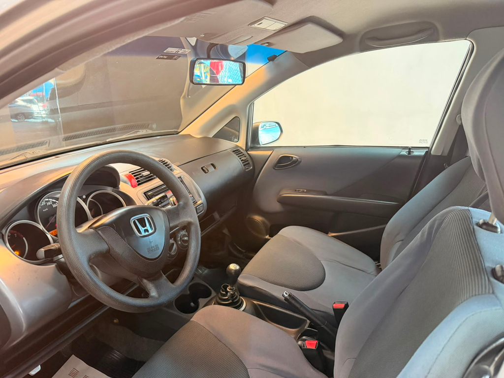 Honda Fit Cinza