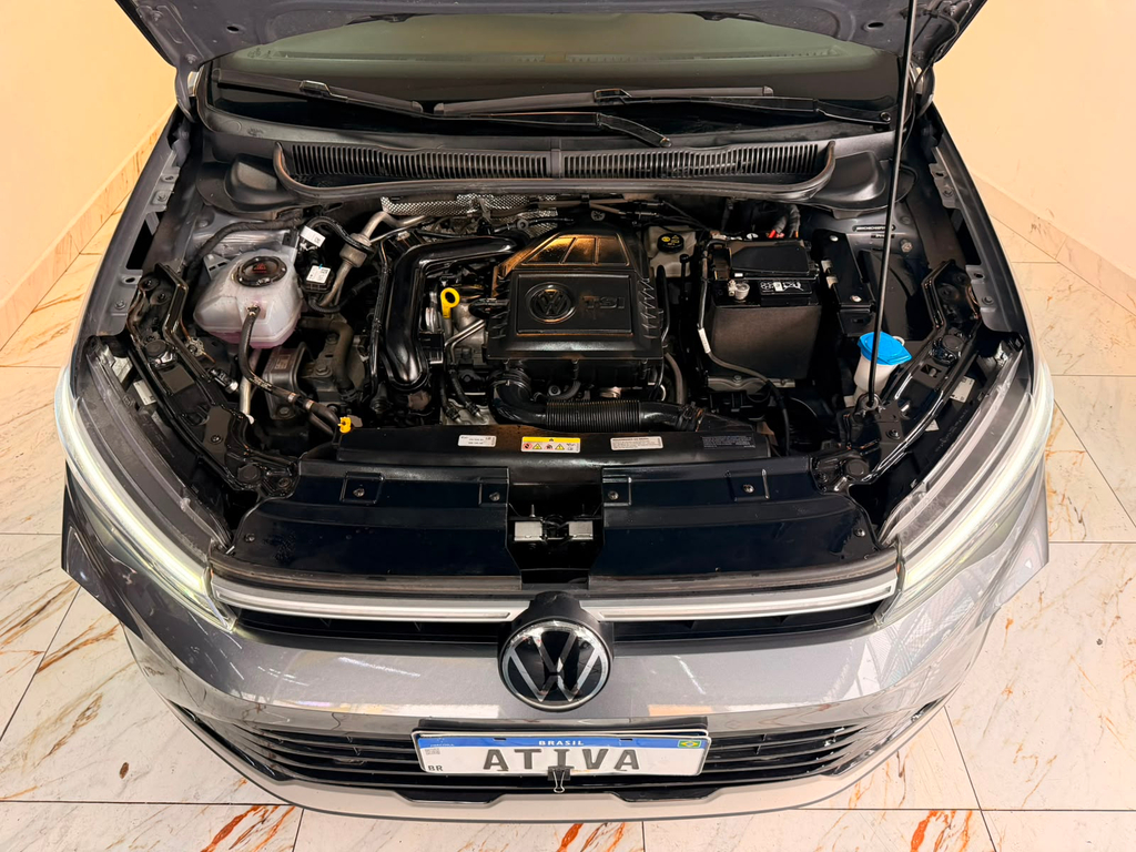 Volkswagen Nivus Cinza