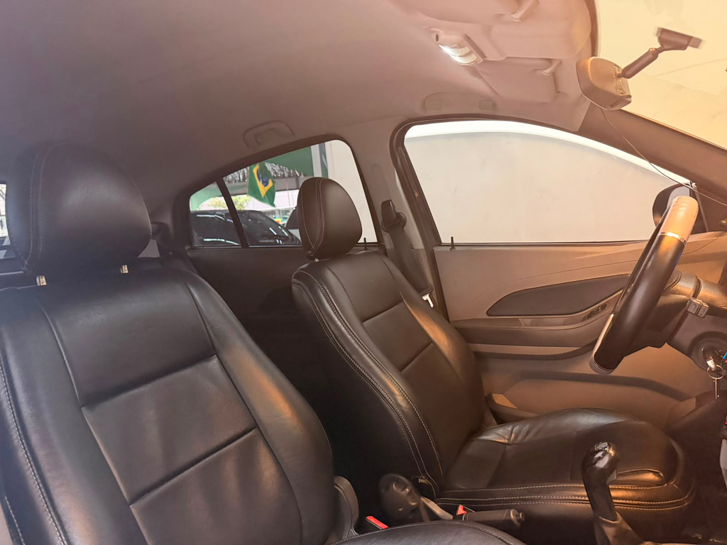 Chevrolet Agile Cinza