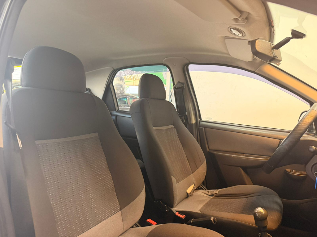 Chevrolet Celta Preto