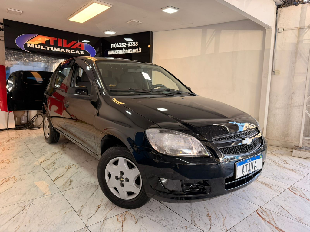 Chevrolet Celta Preto
