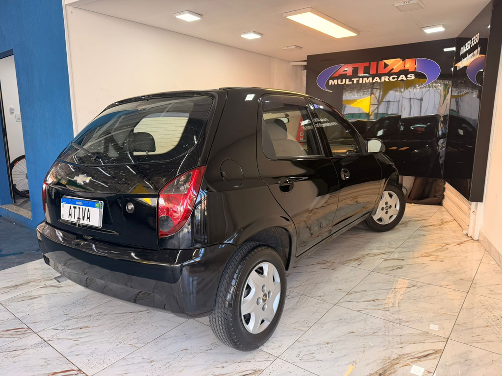 Chevrolet Celta Preto