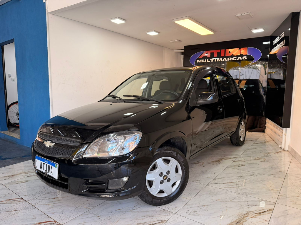 Chevrolet Celta Preto