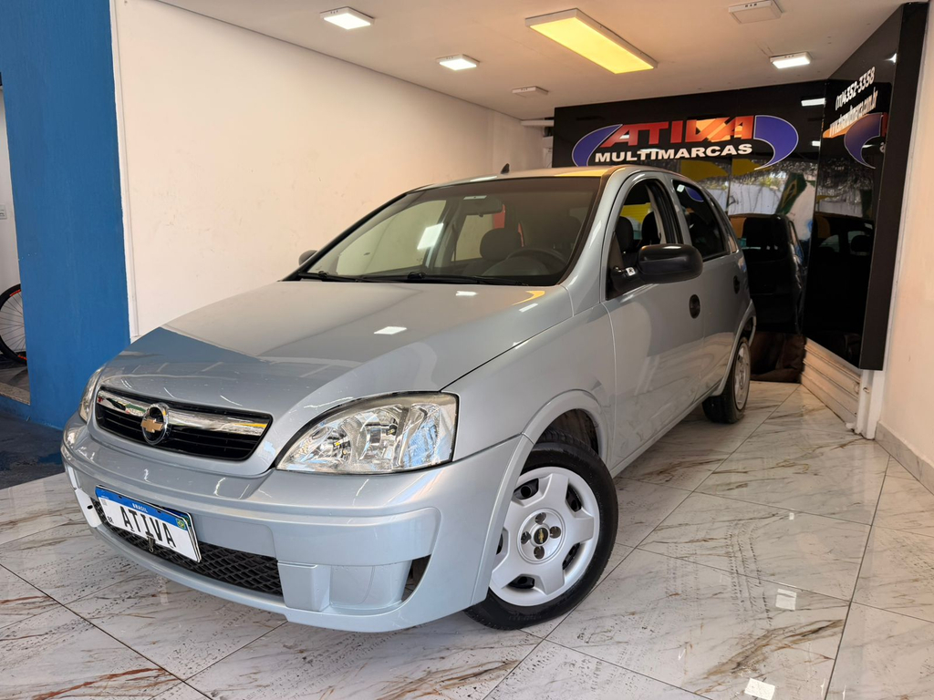 Chevrolet Corsa Prata