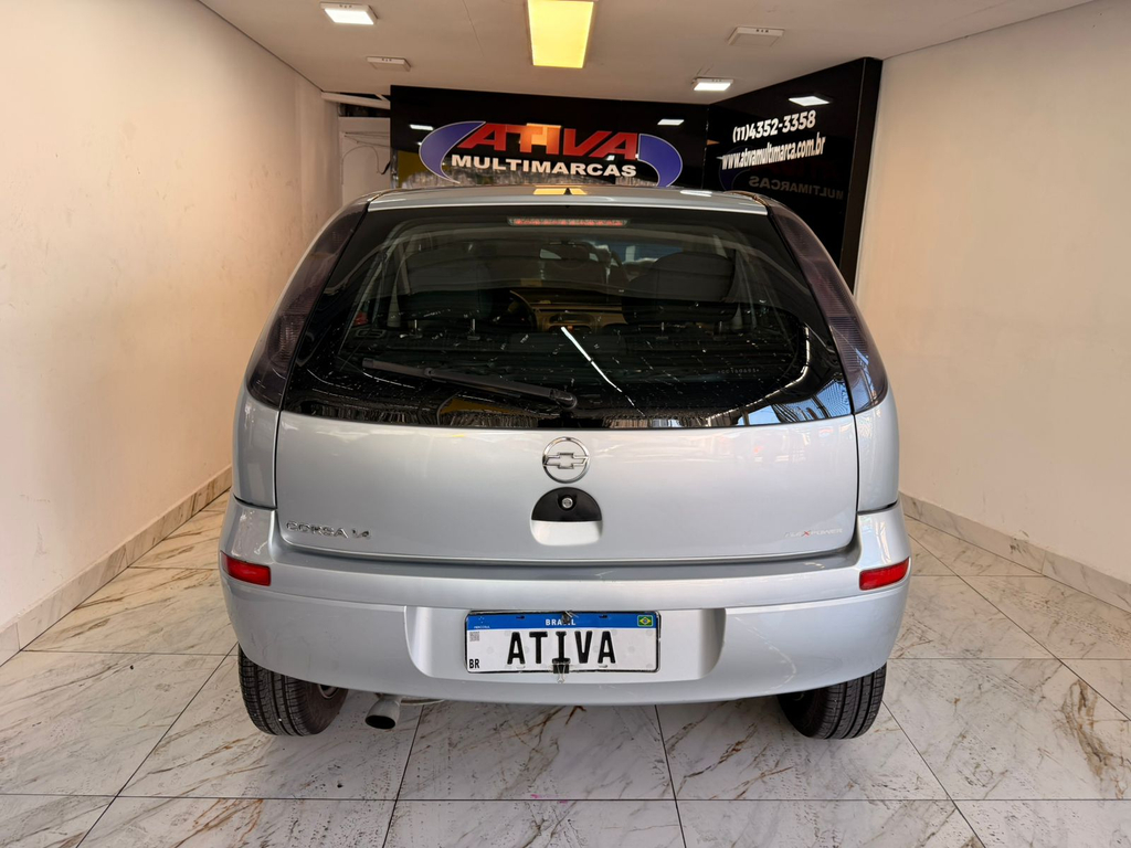 Chevrolet Corsa Prata