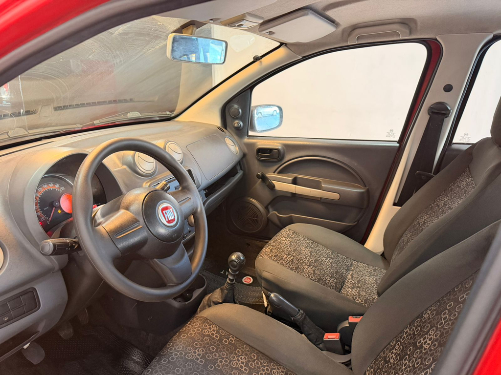 Fiat Uno Vermelho