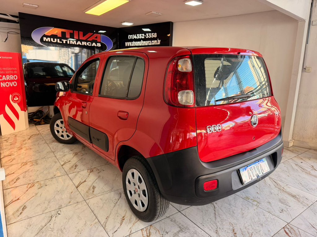 Fiat Uno Vermelho