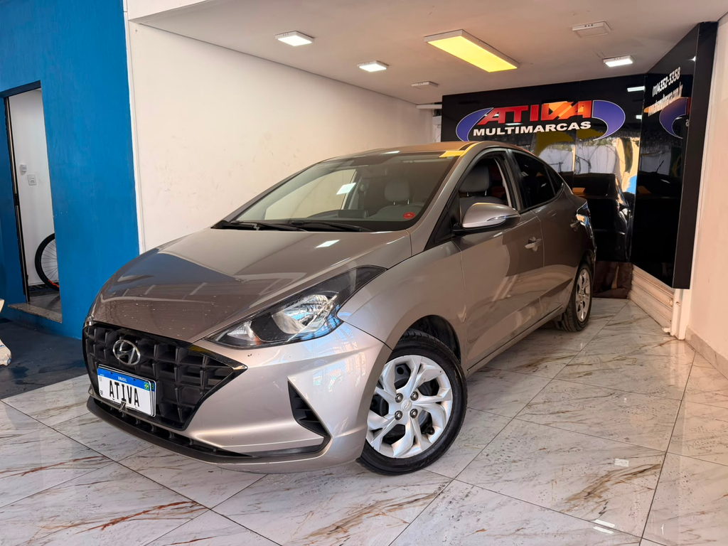 Hyundai HB20S Prata