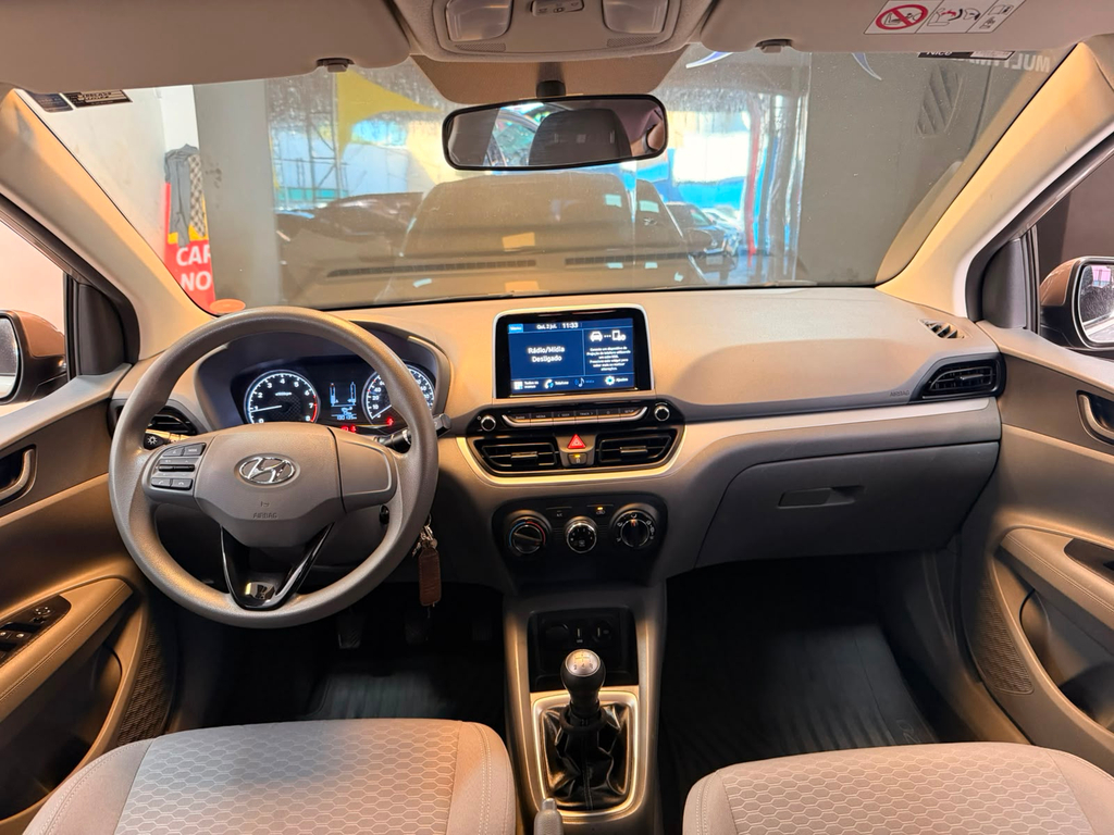 Hyundai HB20S Prata