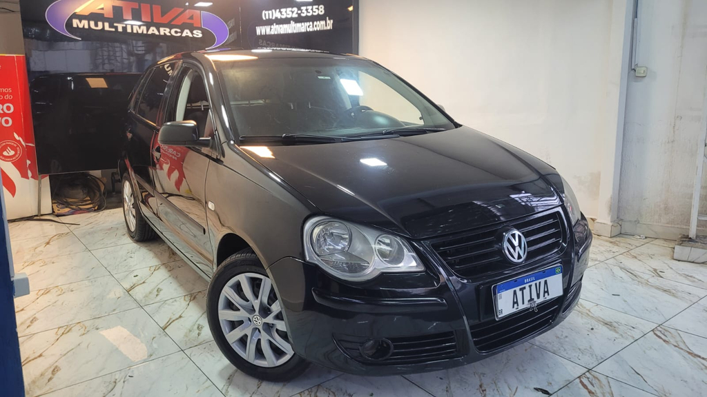 Volkswagen Polo Preto