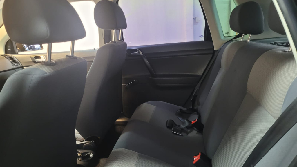 Volkswagen Polo Preto