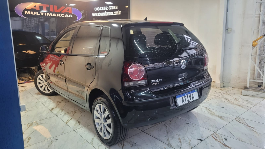 Volkswagen Polo Preto