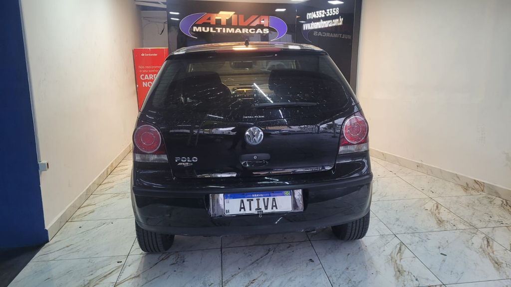 Volkswagen Polo Preto