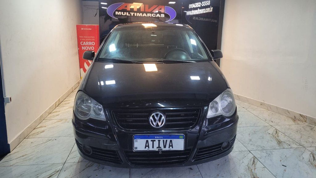 Volkswagen Polo Preto