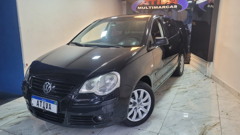 Volkswagen Polo Preto