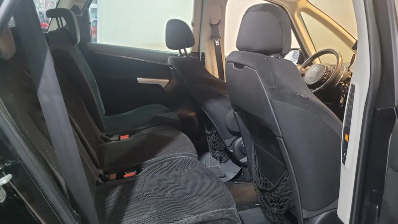 Citroen C4 Picasso Preto