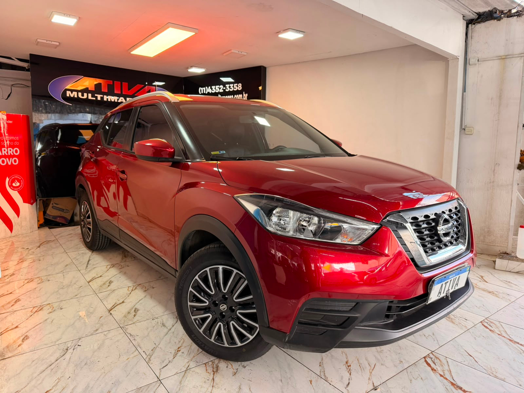 Nissan Kicks Vermelho